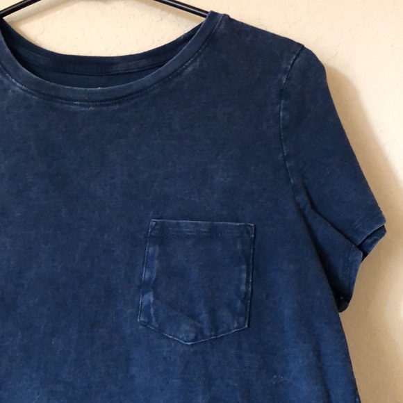 Blue pocket tshirt - Picture 1 of 5